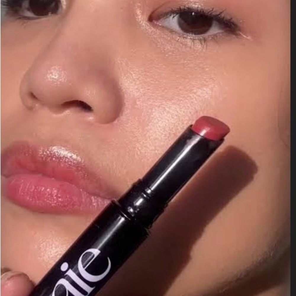 Saie DADA Cream Lipstick in Rose-Mauve